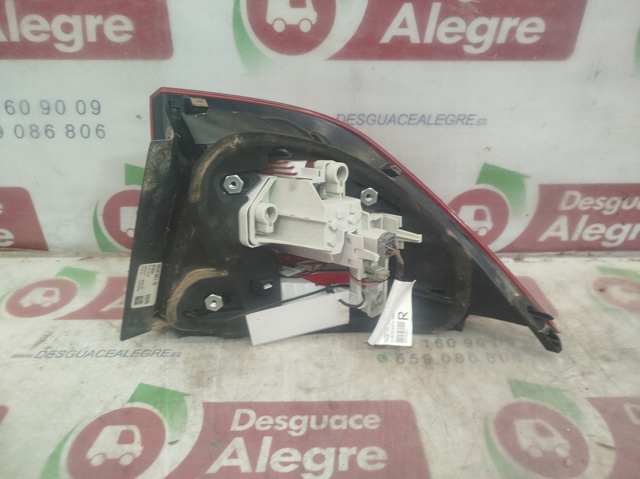 Lanterna traseira esquerda externa 30796267 VOLVO