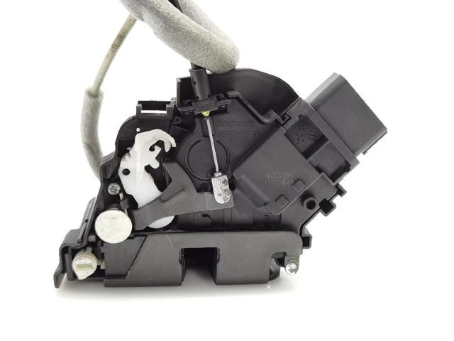 Fecho da porta traseira esquerda 30799324 VOLVO