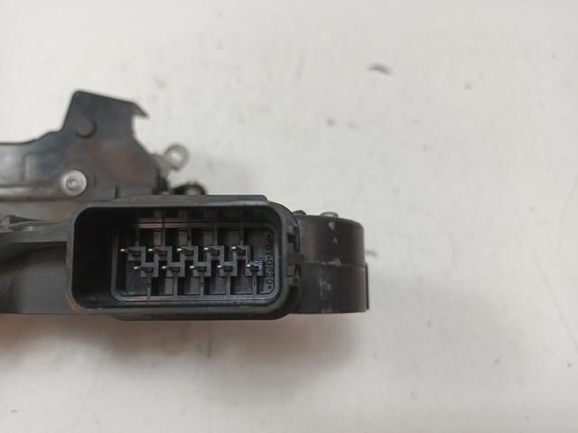 Fecho da porta traseira esquerda 30799326 VOLVO