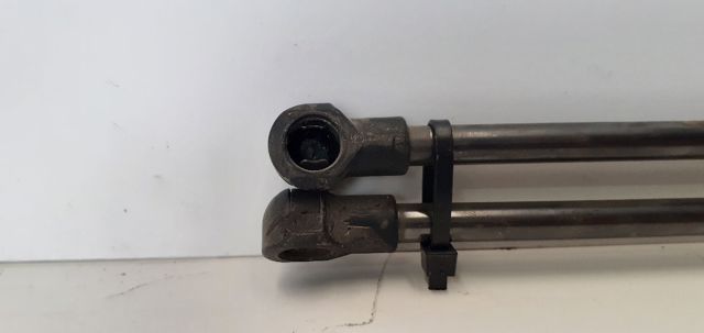 Amortecedor de tampa de porta-malas (de 3ª/5ª porta traseira) 30803472 VOLVO