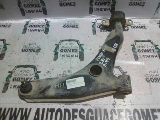Braço oscilante inferior esquerdo de suspensão dianteira 30889962 VOLVO