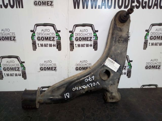 Braço oscilante inferior esquerdo de suspensão dianteira 30889962 VOLVO