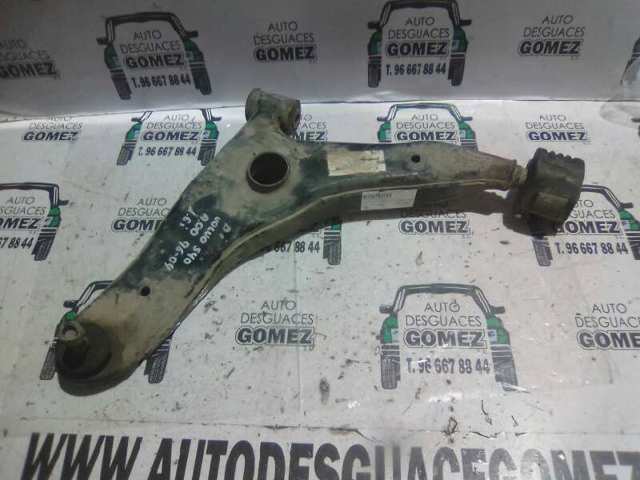 Braço oscilante inferior esquerdo de suspensão dianteira 30889962 VOLVO
