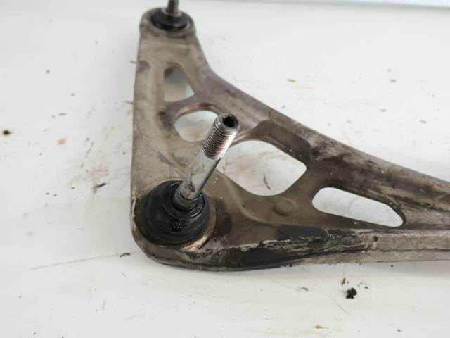 31122343352 BMW