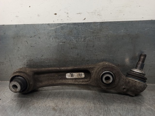 Braço oscilante inferior esquerdo de suspensão dianteira 31122450813 BMW