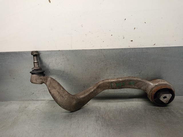 Braço oscilante inferior direito de suspensão dianteira 31126774832 BMW