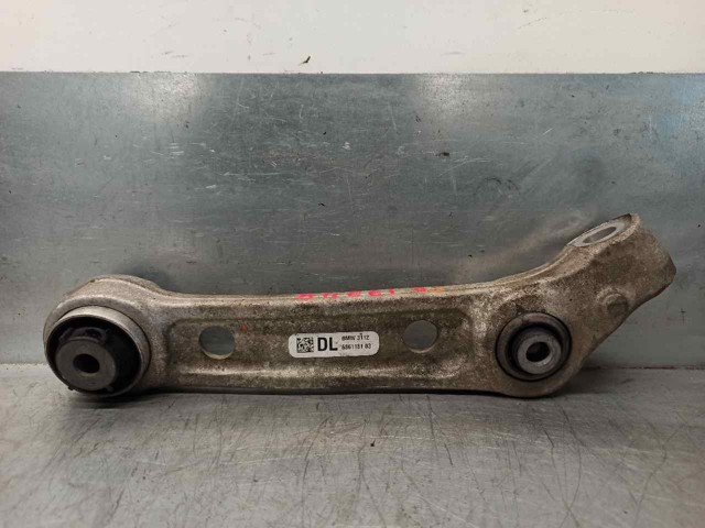 Braço oscilante inferior esquerdo de suspensão dianteira 31126861181 BMW