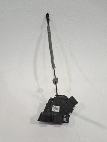 Fecho da porta traseira direita 31253917 VOLVO