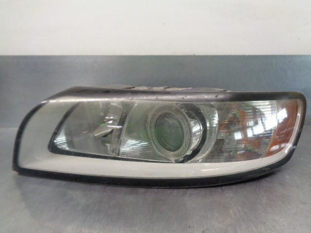 Luz esquerda 31265696 VOLVO