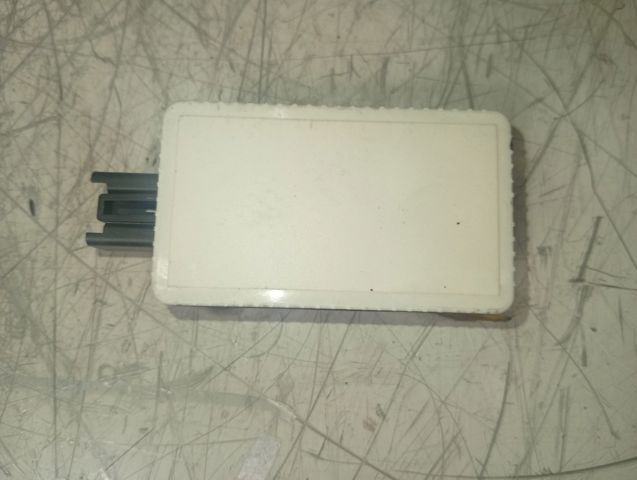 Unidade de controlo do fecho central 31268992 VOLVO