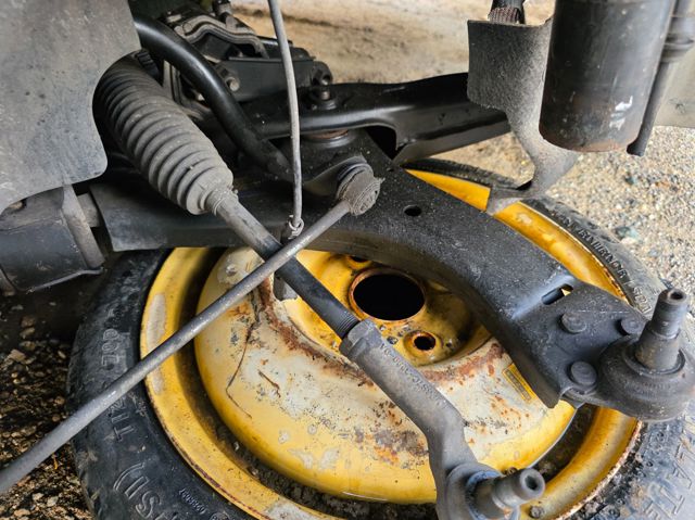 Braço oscilante inferior direito de suspensão dianteira 31277344 VOLVO