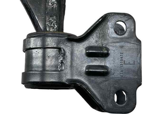 Braço oscilante inferior esquerdo de suspensão dianteira 31277620 VOLVO