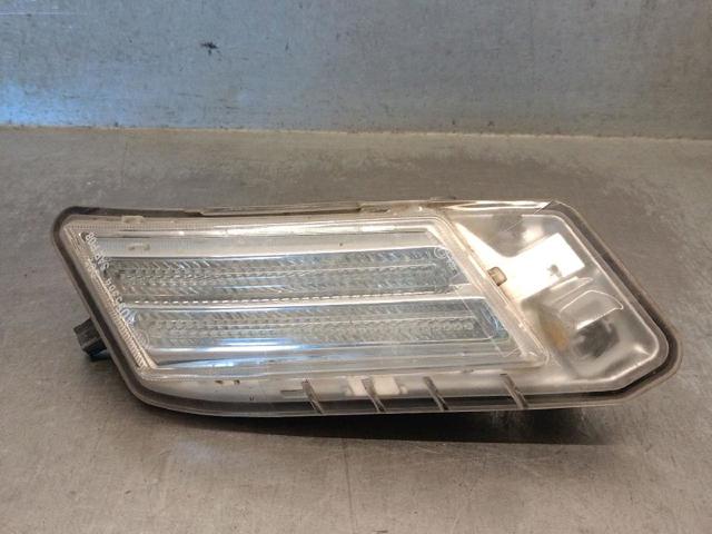 Posição dianteira esquerda 31290873 VOLVO
