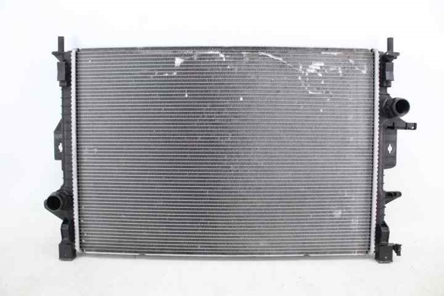 Radiador de esfriamento de motor 31319064 VOLVO