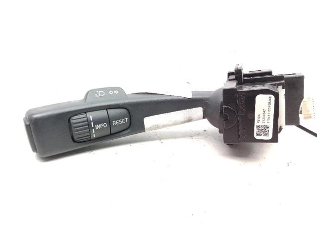 Comutador esquerdo instalado na coluna da direção 31334647 VOLVO