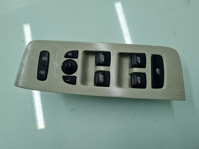 Unidade de botões dianteira esquerda de controlo de elevador de vidro 31376495 VOLVO