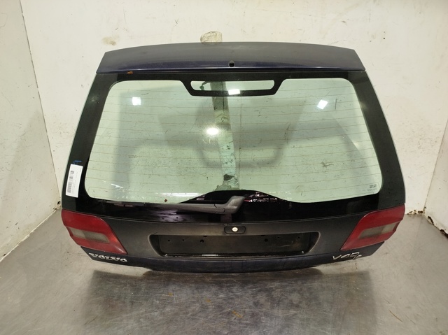  Volvo V40  (525, 526)