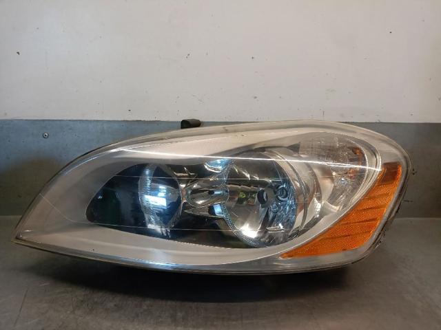 Luz esquerda 31395466 VOLVO