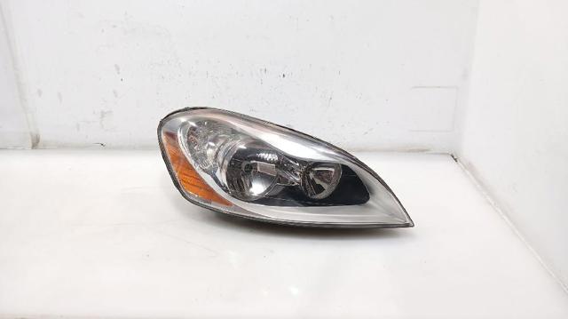 Luz direita 31395467 VOLVO