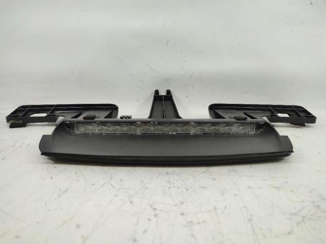 Sinal de parada traseiro adicional para Volvo S80 AS, AR