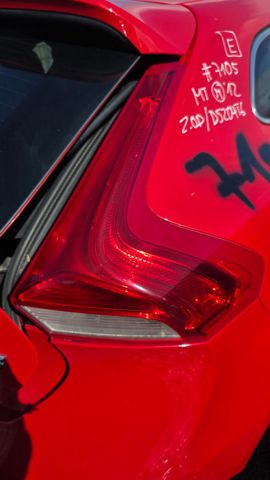 Lanterna traseira direita 31395845 VOLVO