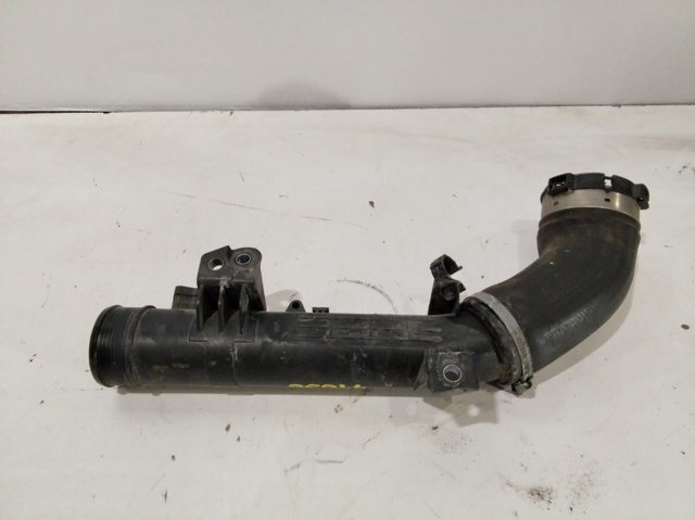 Mangueira (cano derivado) de intercooler 31422153 VOLVO