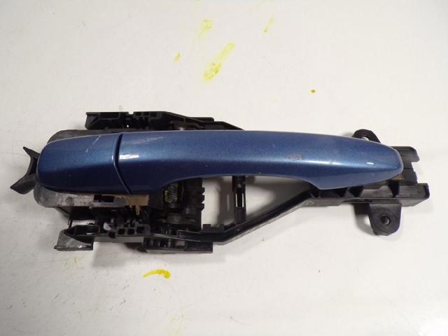 Suporte de maçaneta externa da porta dianteira direita 31440084 VOLVO