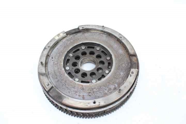 Volante de motor 31492221 VOLVO