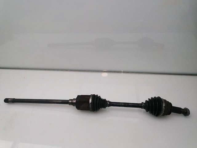 Semieixo (acionador) dianteiro direito 31607545126 BMW