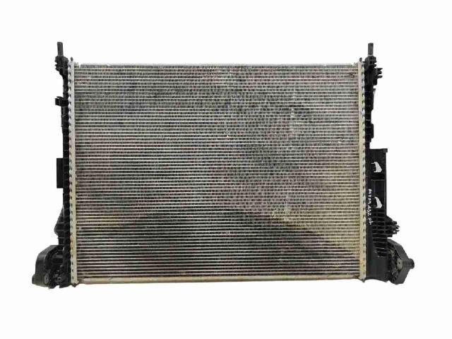 Radiador de esfriamento de motor 32138766 VOLVO