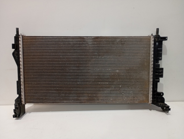 Radiador de esfriamento de motor 32224829 VOLVO