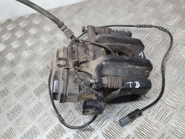 32349660 BMW