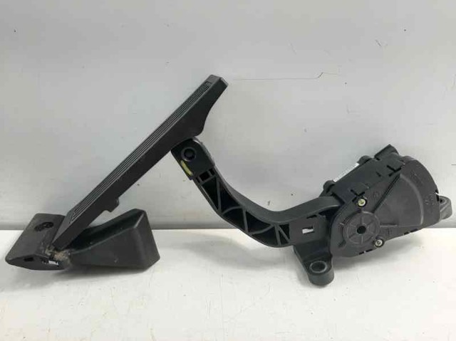 327002S000 Hyundai/Kia