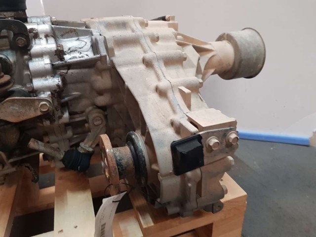 33100G2304 Nissan/Infiniti