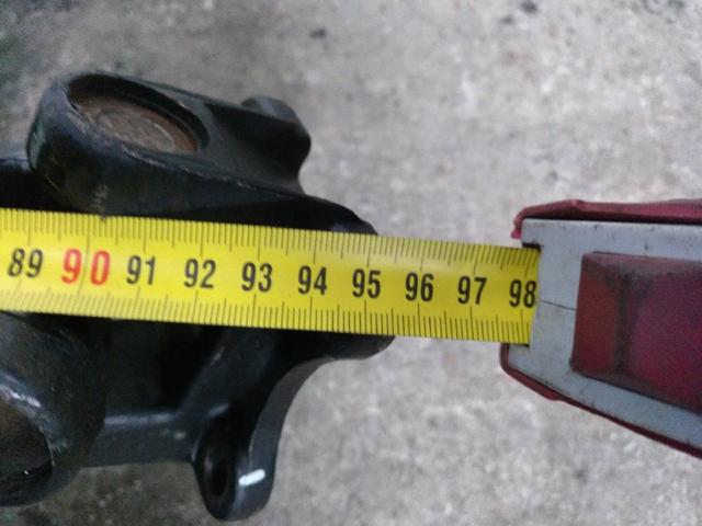 Junta universal traseira montada 3320006702X SSANG YONG
