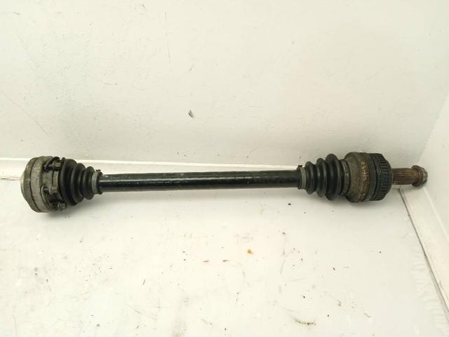 33211229588 BMW