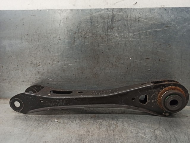 Braço oscilante superior esquerdo/direito de suspensão traseira 33306786981 BMW