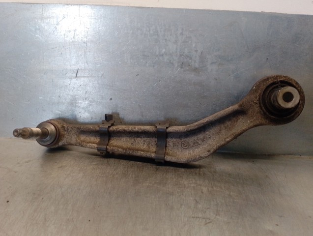 Braço oscilante superior esquerdo de suspensão traseira 33322347993 BMW