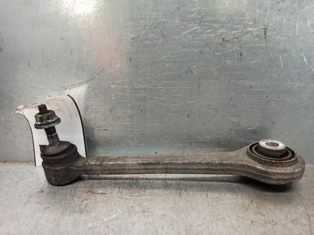 Braço oscilante superior esquerdo/direito de suspensão traseira 33326774796 BMW