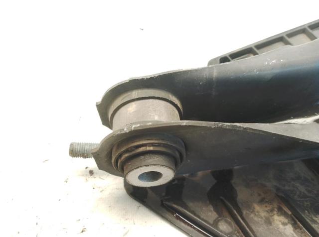 33326884694 BMW