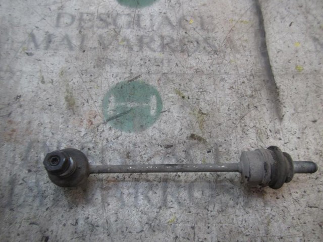 Montante de estabilizador traseiro 33506781538 BMW