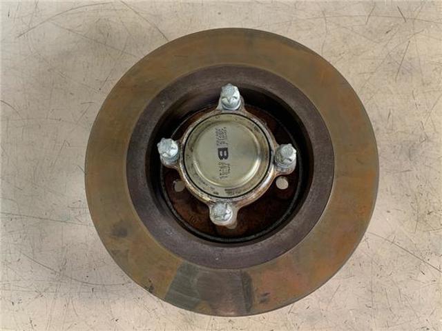 Suporte de amortecedor traseiro 33506791706 BMW