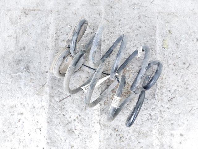 Mola traseira para BMW 1 F40