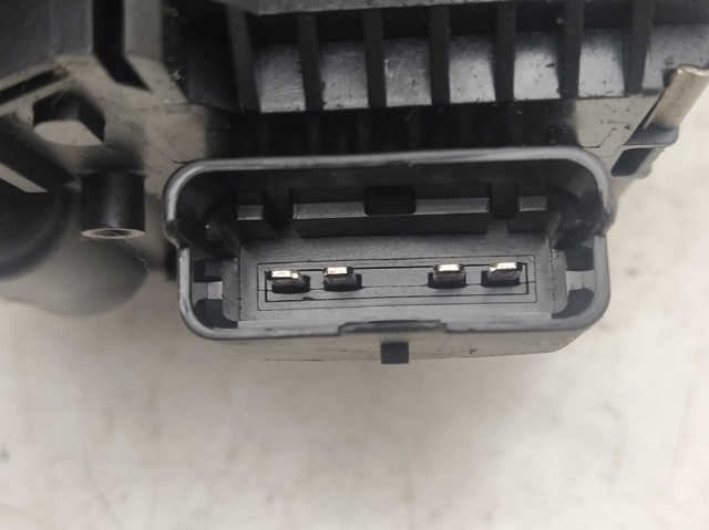 Trapézio de limpador pára-brisas direito 3397021289 PEUGEOT