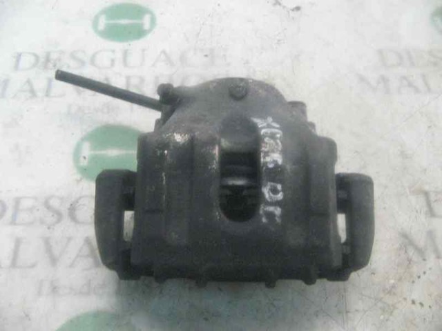 Suporte do freio dianteiro direito 34111157502 BMW