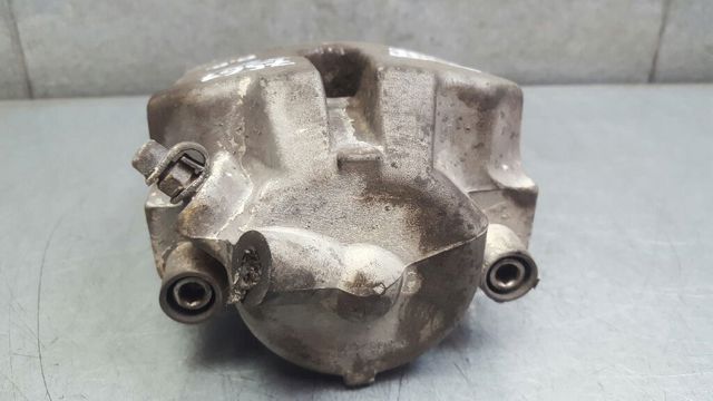 Suporte do freio dianteiro direito 34111163386 BMW