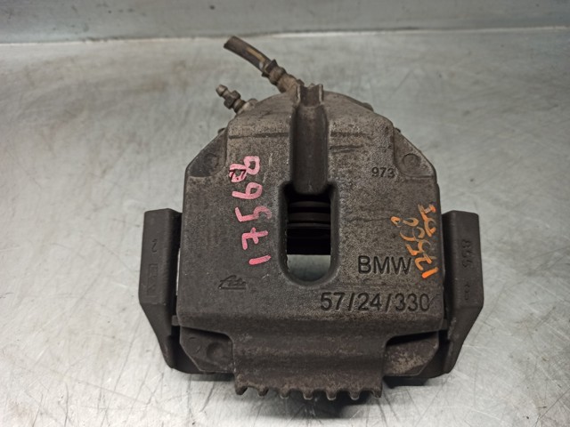 Suporte do freio dianteiro esquerdo 34116769093 BMW
