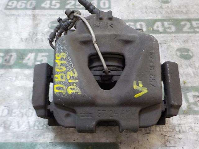 Suporte do freio dianteiro esquerdo 34116778145 BMW