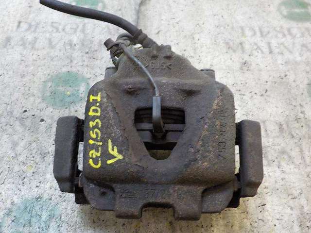 Suporte do freio dianteiro esquerdo 34116778145 BMW