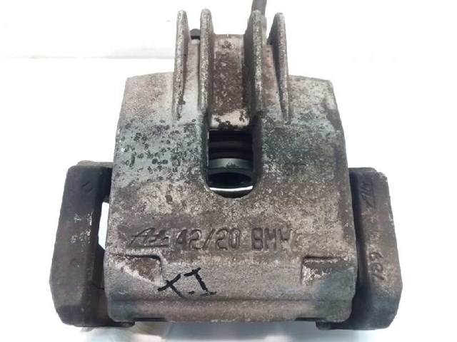 Suporte do freio traseiro esquerdo 34216758057 BMW